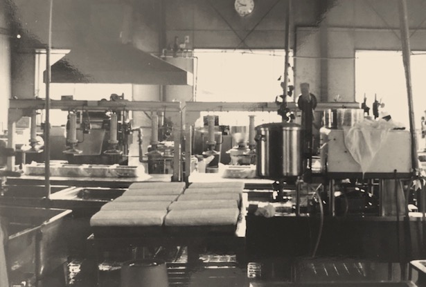 昭和50年代当時の工場の様子