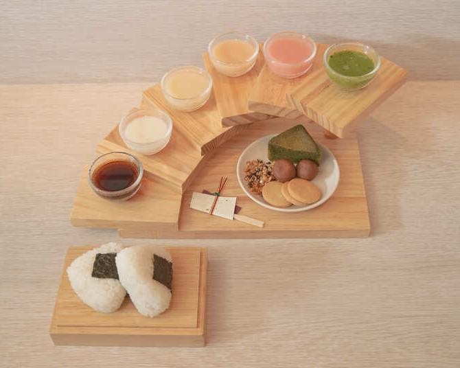 お米を通じて日本文化を発信!?訪日外国人向けの「おにぎり作り&甘酒の飲み比べができる体験サービス」とは？