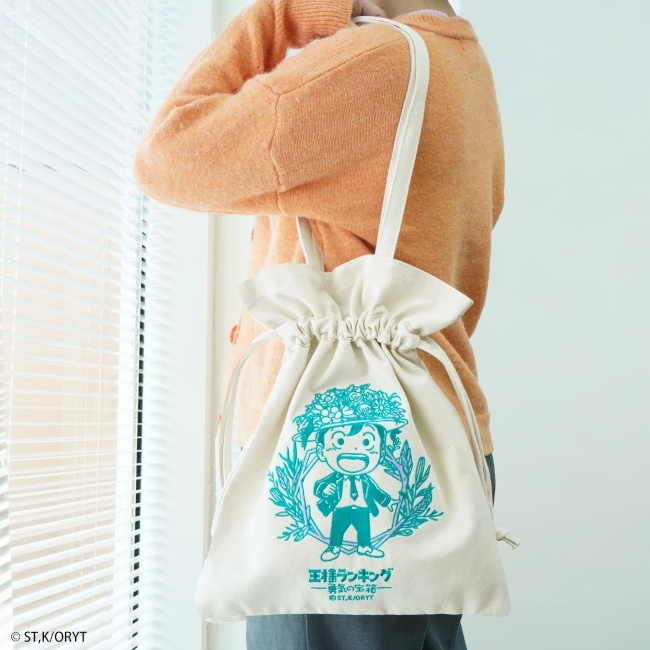 【写真】刺繍巾着トートバッグ(各2530円)。花冠姿のボッジがかわいい！